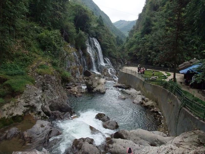 Combo Sapa 2N1Đ - Khách Sạn 4* + Vé Xe Khứ Hồi