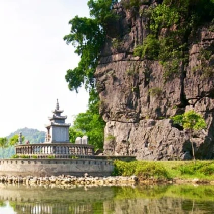 Tour Hà Nội - Cố Đô Hoa Lư - KDL Tam Cốc 1 Ngày