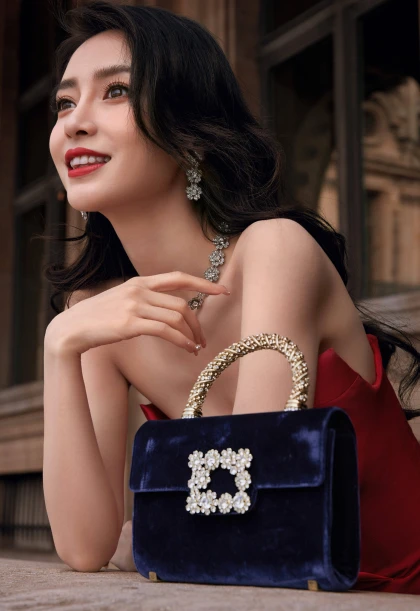 Angelababy đột ngột mất vai chính trong bộ phim Mạn Ảnh Tầm Tung