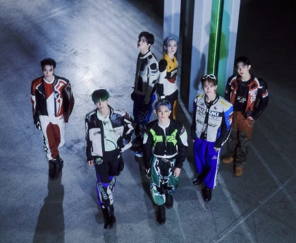 Hanbin biến đổi phong cách trong lần trở lại