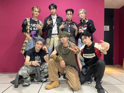 Hanbin biến đổi phong cách trong lần trở lại