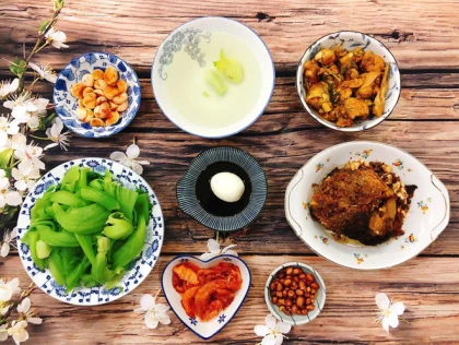 Mâm cơm gia đình cho mùa hè