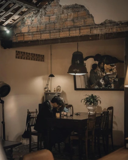 Quán cafe phong cách cổ điển đẹp ở huế