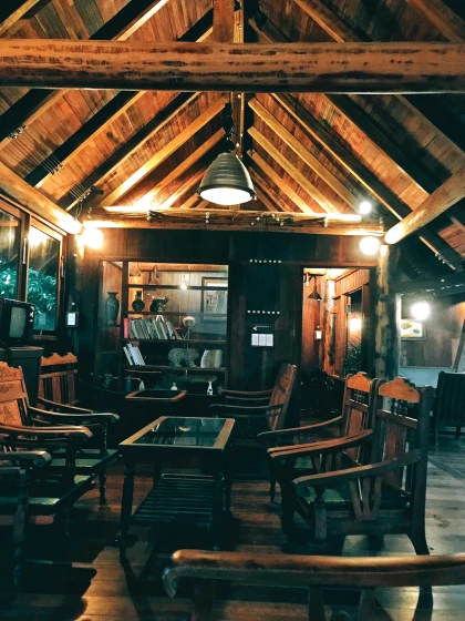 Quán cafe phong cách cổ điển đẹp ở huế