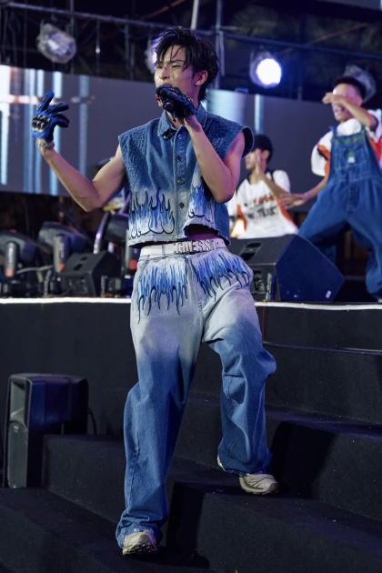 Wren Evans đốn tim fan ở lễ hội âm nhạc